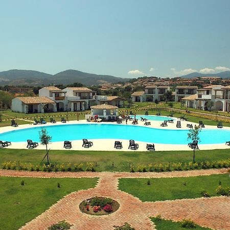Le Tre Querce Aparthotel San Teodoro  Exterior photo