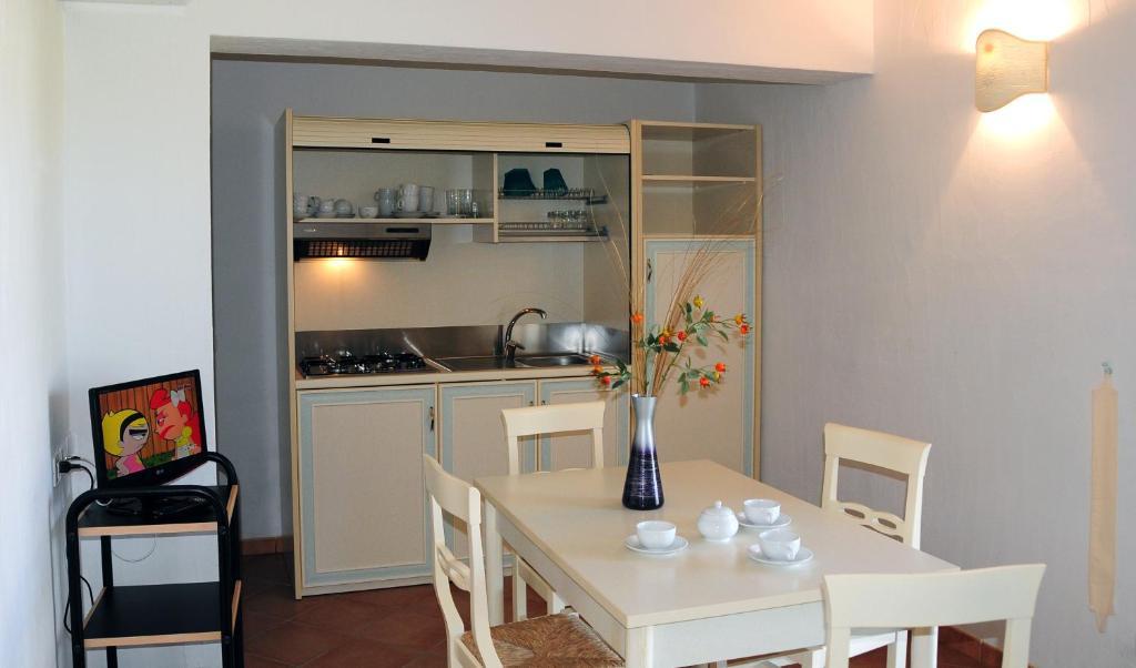 Le Tre Querce Aparthotel San Teodoro  Room photo