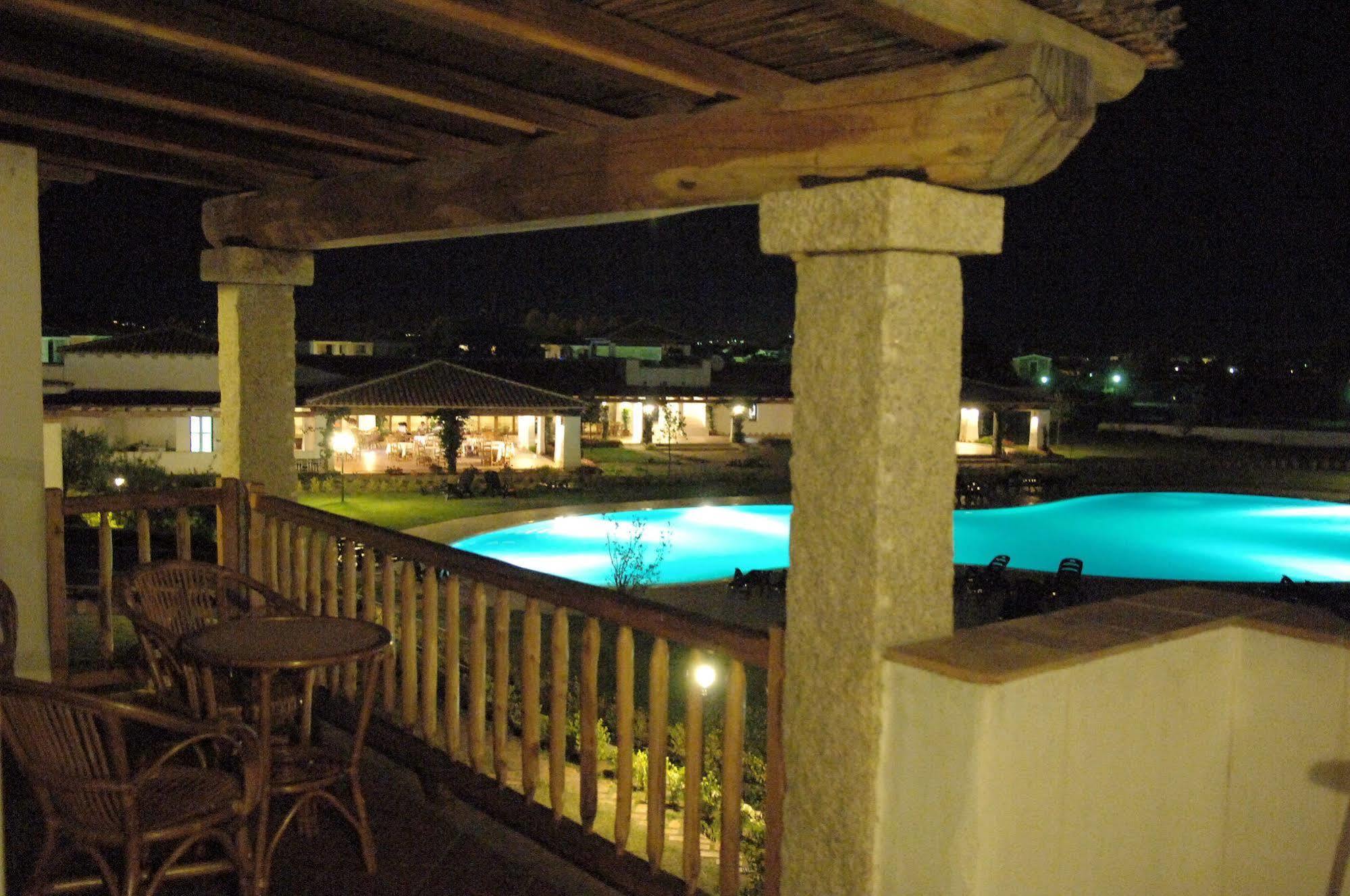 Le Tre Querce Aparthotel San Teodoro  Exterior photo