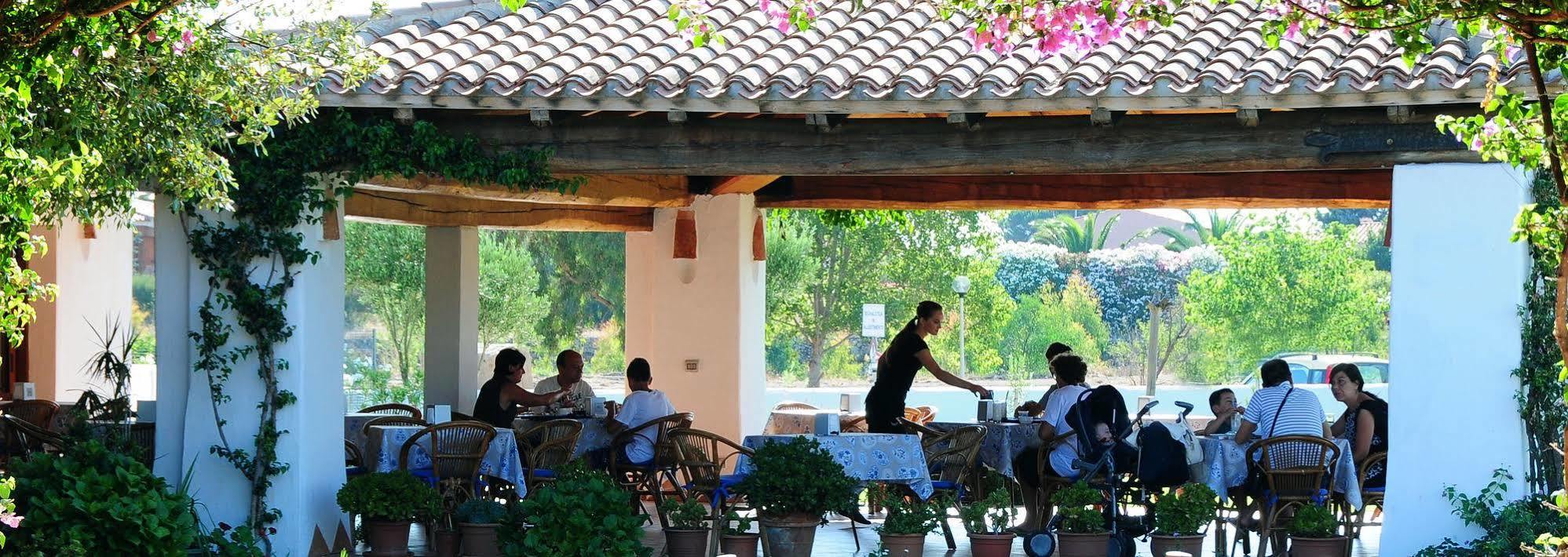 Le Tre Querce Aparthotel San Teodoro  Exterior photo